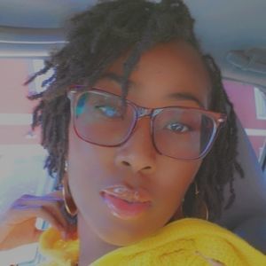 Meet your Posher, La-doniea